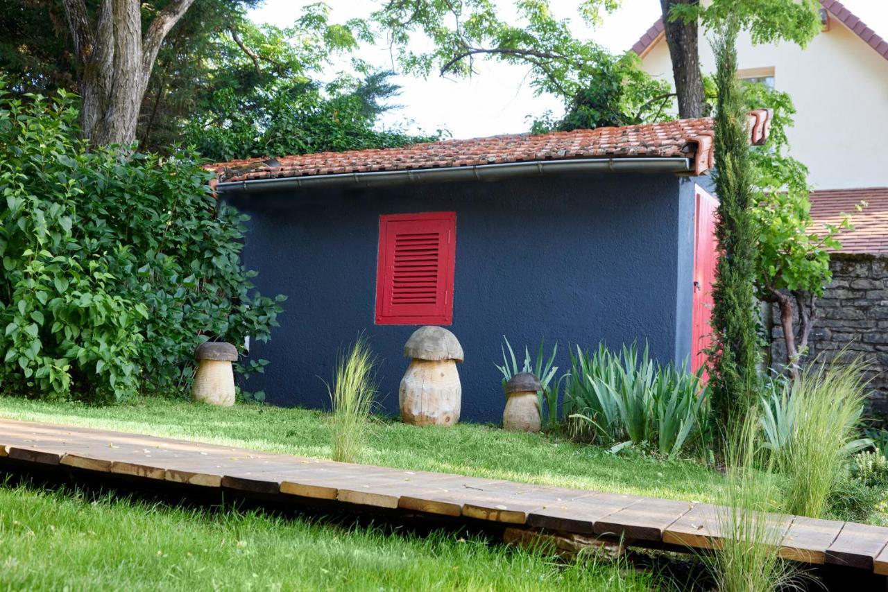 Chalet Le By Lb Et Lb